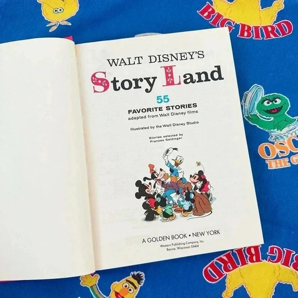 Vintage Walt Disney’s Story Land Golden Book of 55 Illustrated Stories - Picture 3 of 8